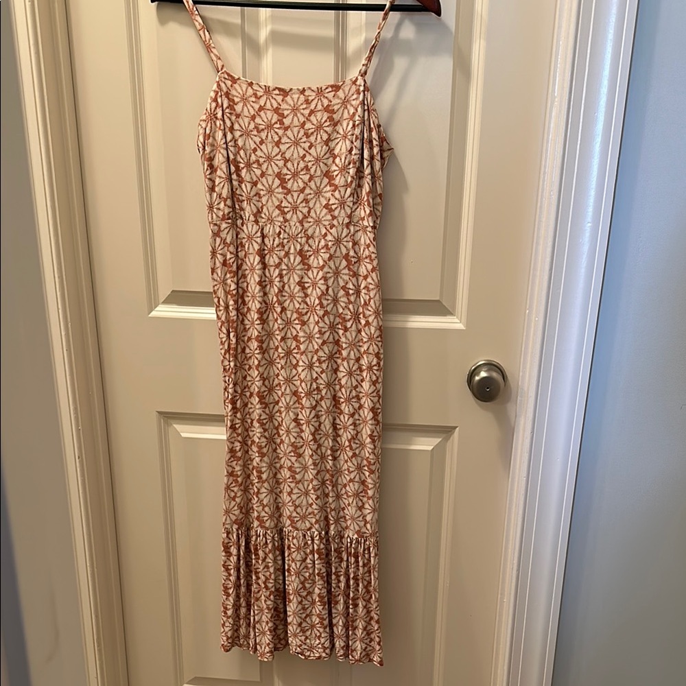 Gap Elegant Floral Patterned Midi Dress